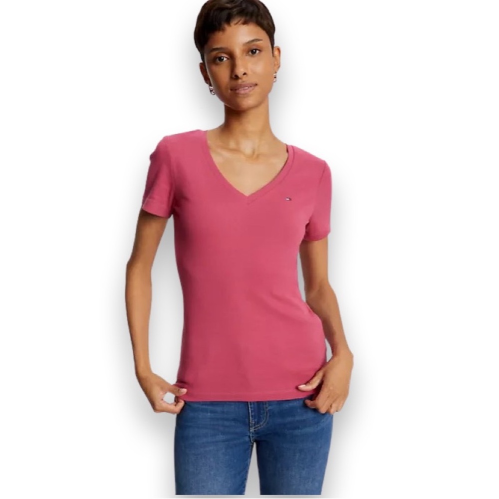 NWOT - TOMMY HILFIGER FAVORITE V-NECK T-SHIRT | Size Large